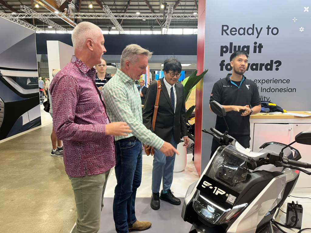 SAVART Motors tampil di EEA 2025 Sydney, membawa inovasi motor listrik Indonesia ke dunia. cover image