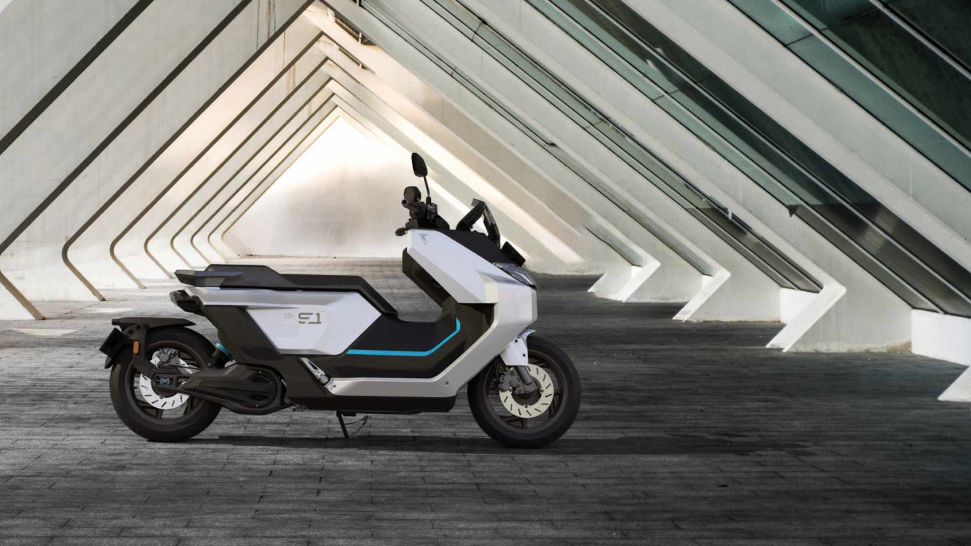 Temukan Harga Motor Listrik yang Terjangkau cover image